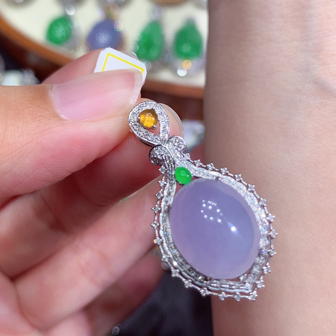 翡翠18K金镶嵌吊坠(不含链)