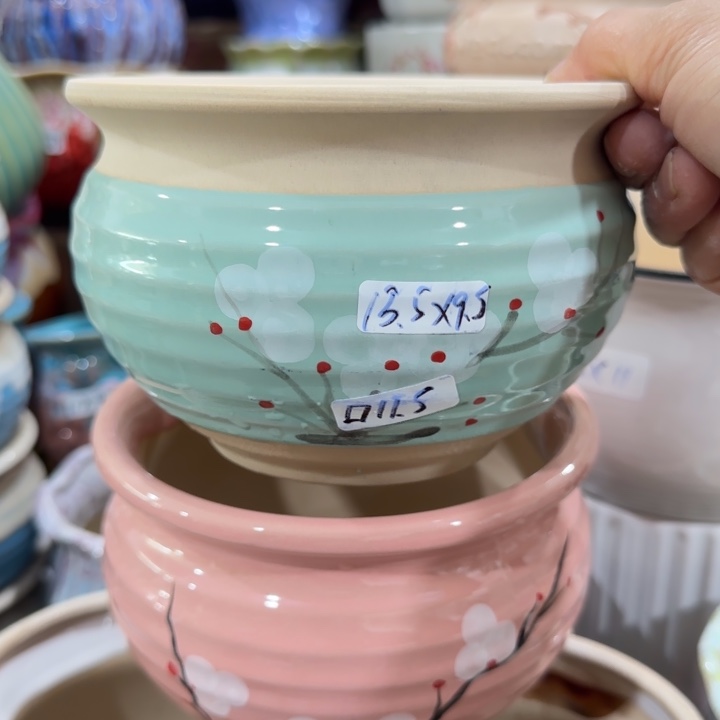 凑9块包邮，有孔，花盆