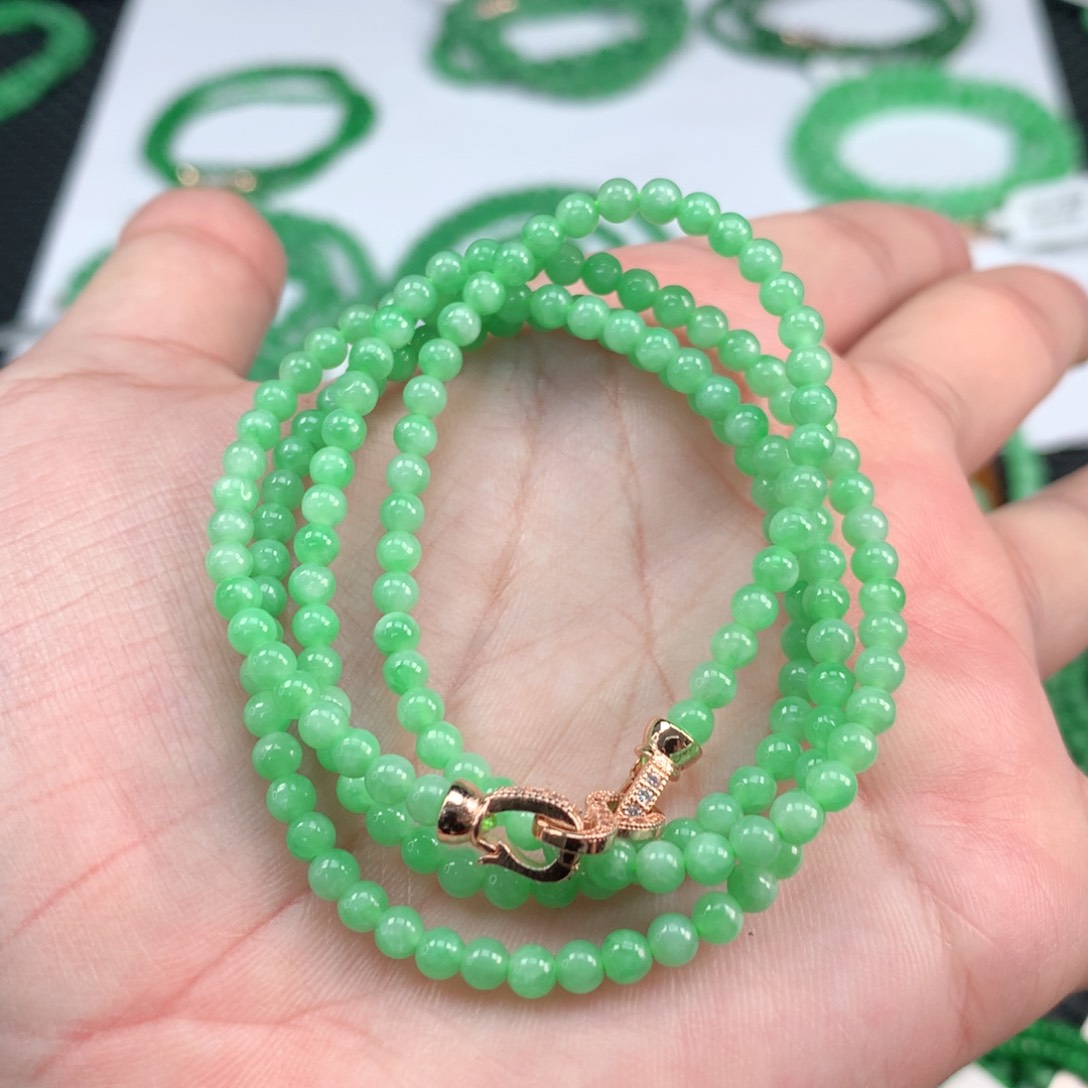 翡翠手链未镶嵌翡翠