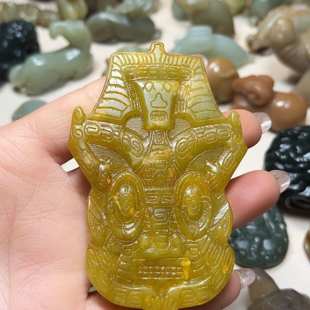 白玉菩提吊坠白玉菩提吊坠