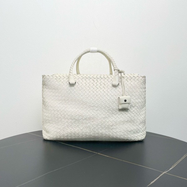 95新/葆蝶家/市场价99999/包包/250214XZ0029