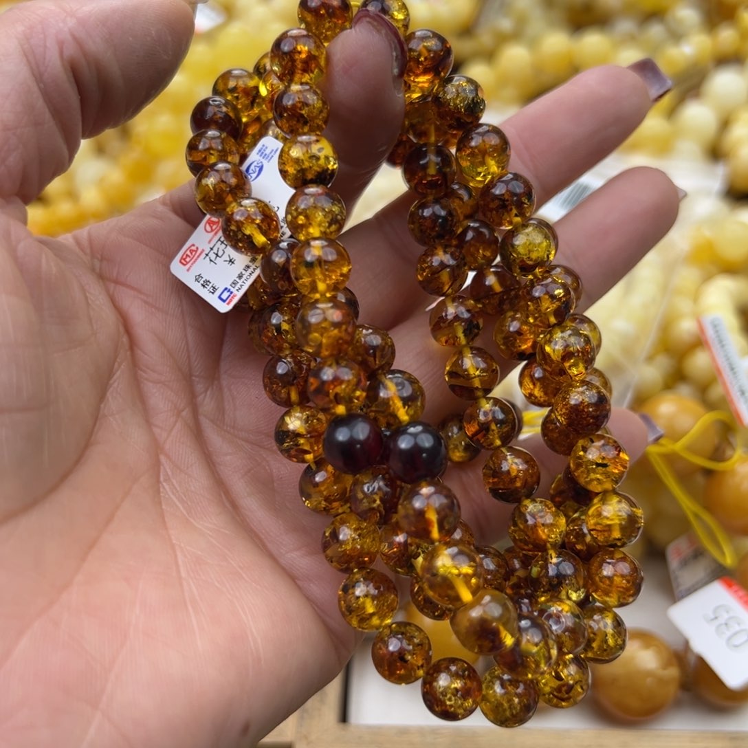 琥珀珠宝奇石未镶嵌