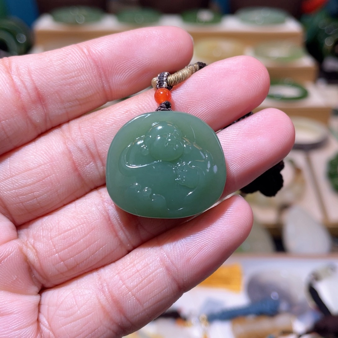 和田玉高品碧玉粉青佛公未镶嵌