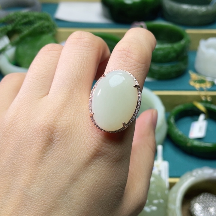 和田玉戒指未镶嵌