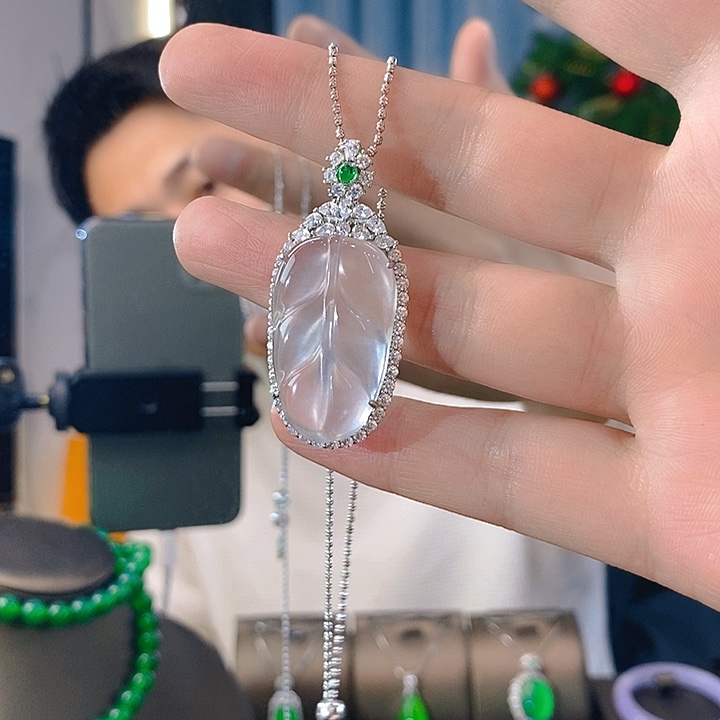 石英质玉吊坠(不含链)银S925镶嵌