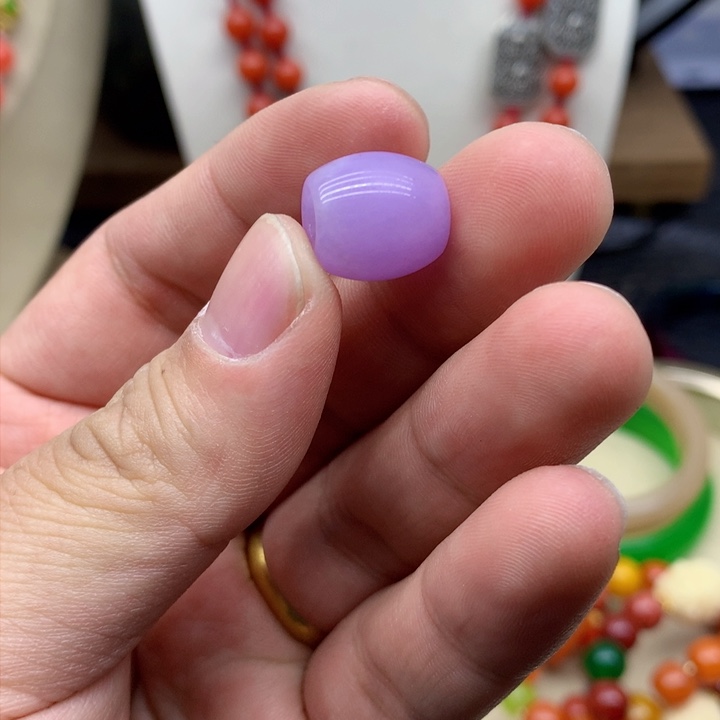 琥珀颈饰未镶嵌吊坠规格