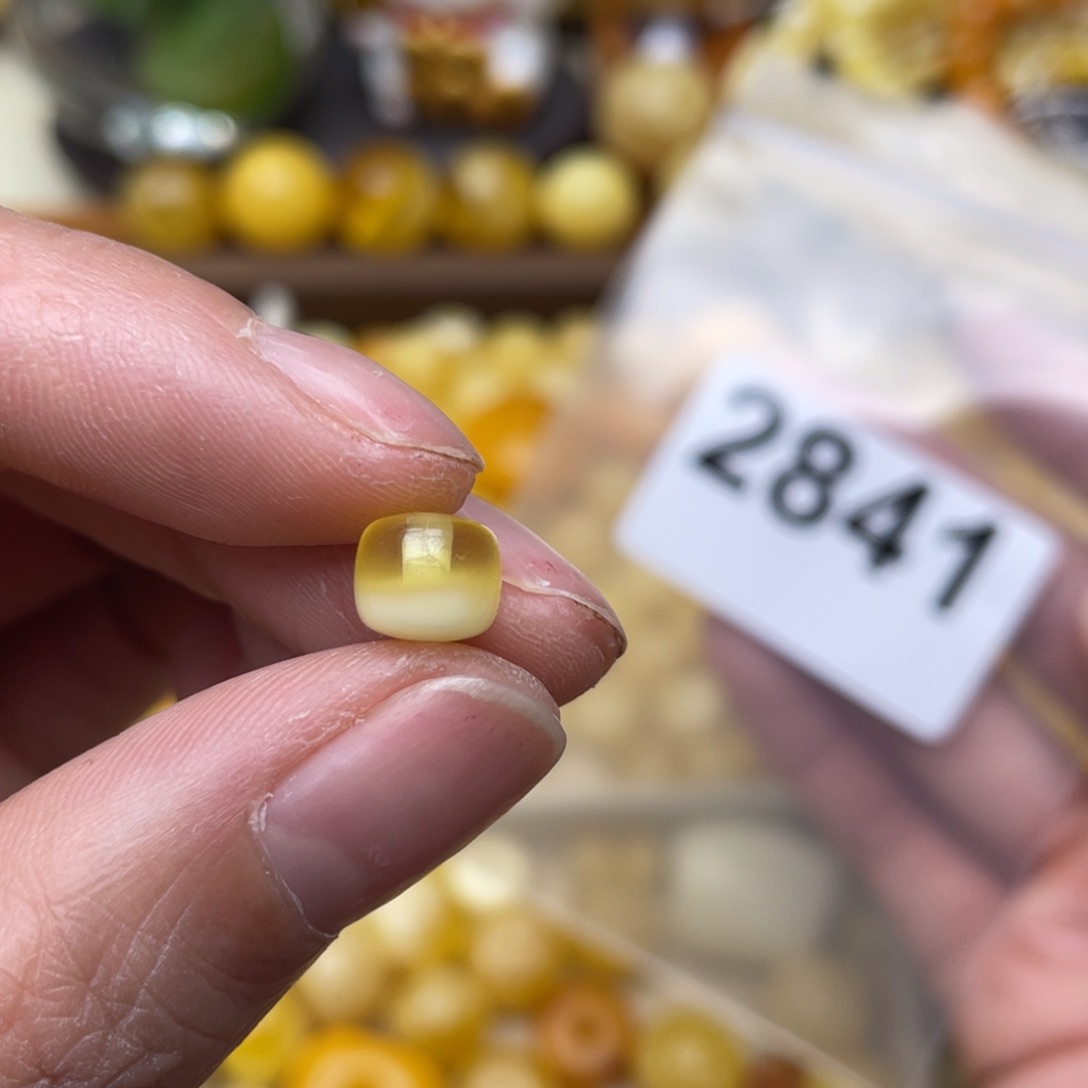 蜜蜡珠宝奇石未镶嵌7.4