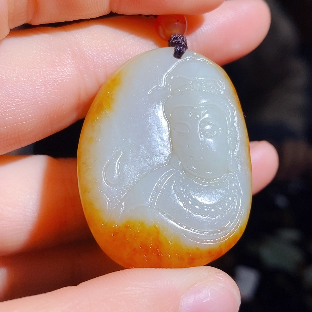 和田玉颈饰未镶嵌