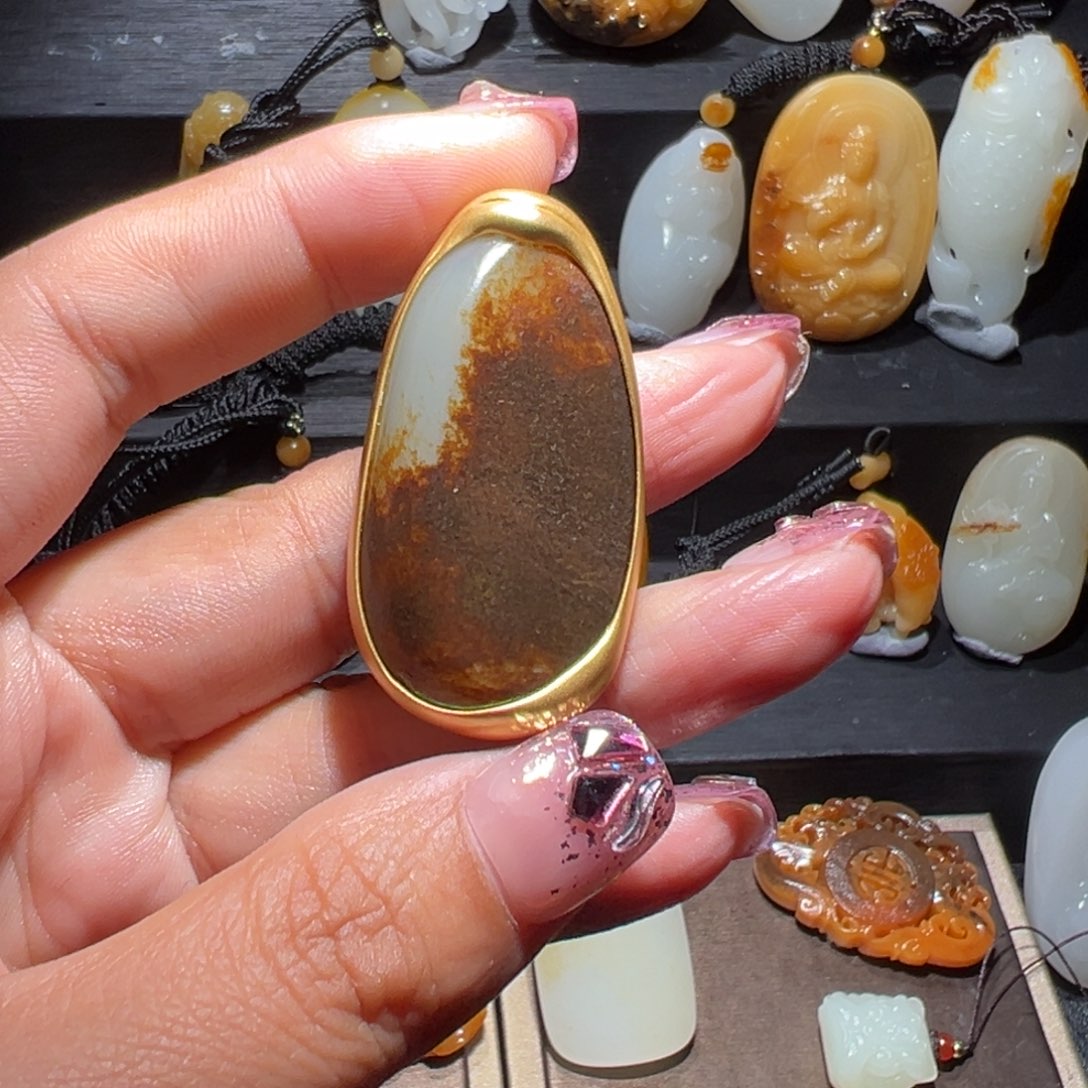 和田玉玉牌未镶嵌钱***?