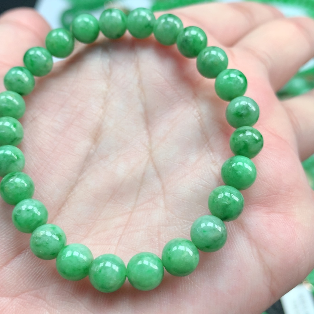 翡翠手链未镶嵌翡翠