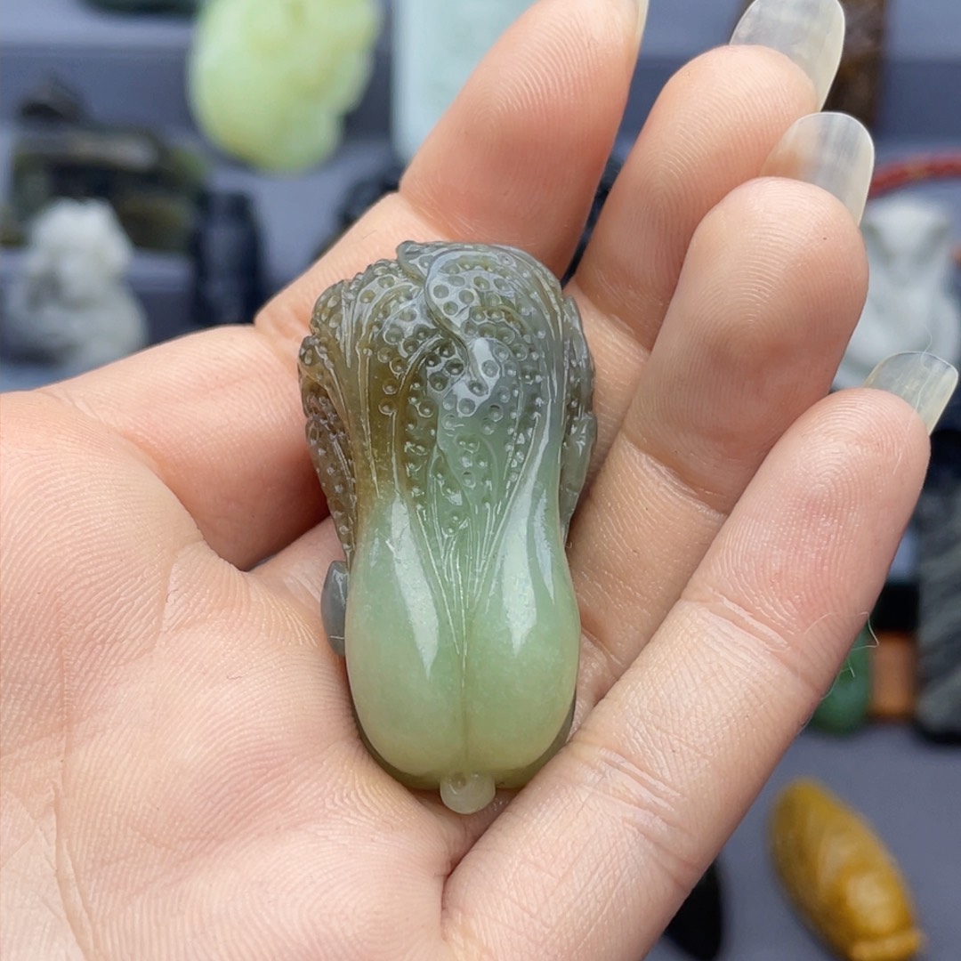 和田玉颈饰未镶嵌锦*