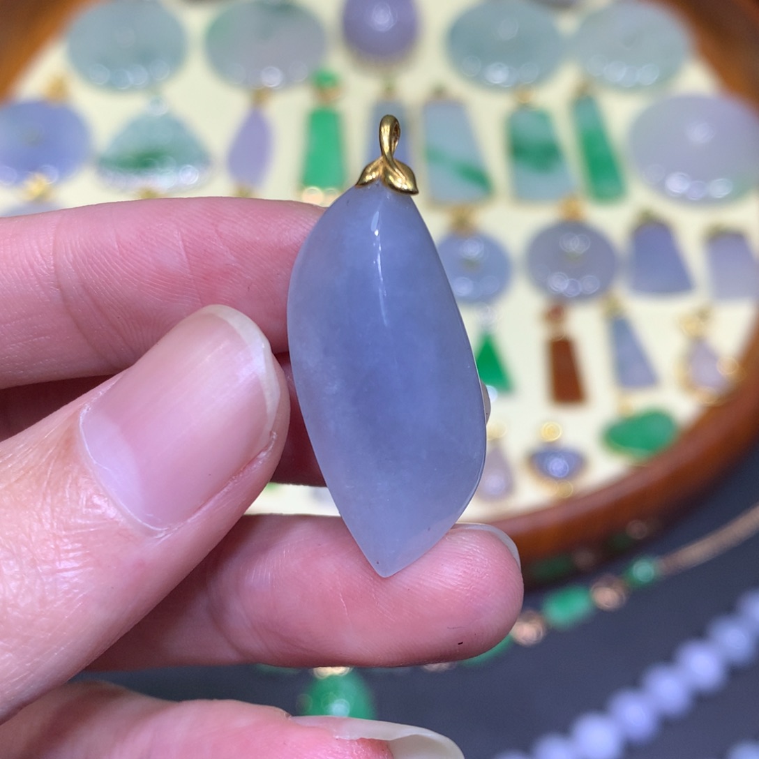 翡翠吊坠(不含链)18K金镶嵌