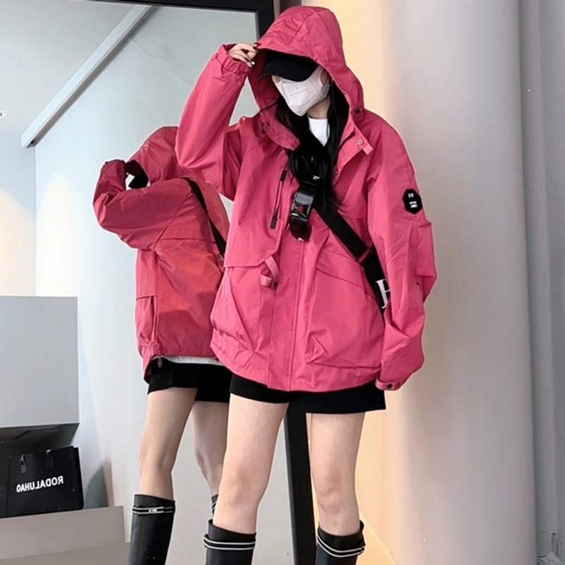 2025春季休闲户外旅行防风连帽开衫外套冲锋衣男女情侣款时尚外套