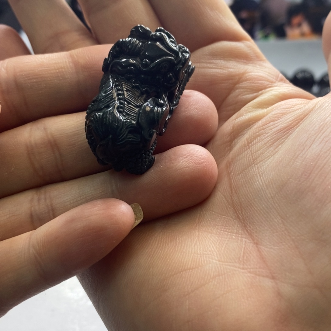 田***～翡翠未镶嵌项链小貔貅