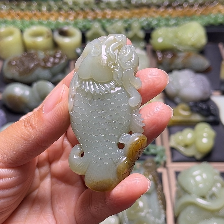 和田玉未镶嵌挂件