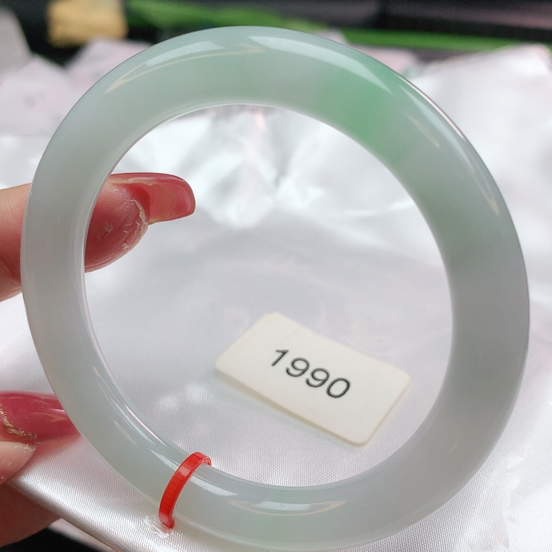 翡翠手镯未镶嵌圆条52