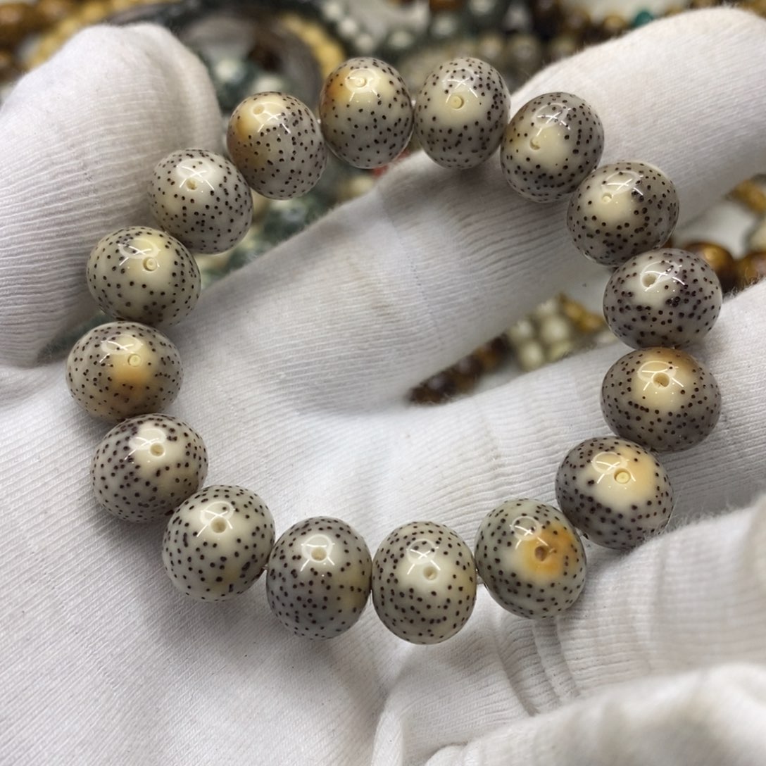 星月菩提手串宙****馆海南原生态星月菩提