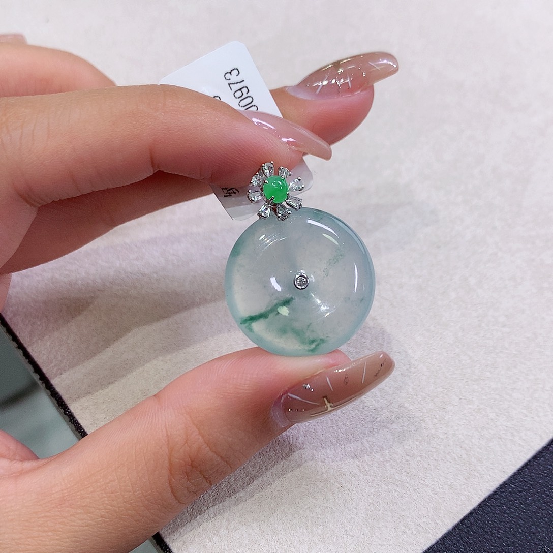 翡翠18K金镶嵌吊坠(不含链)21.9-6.2