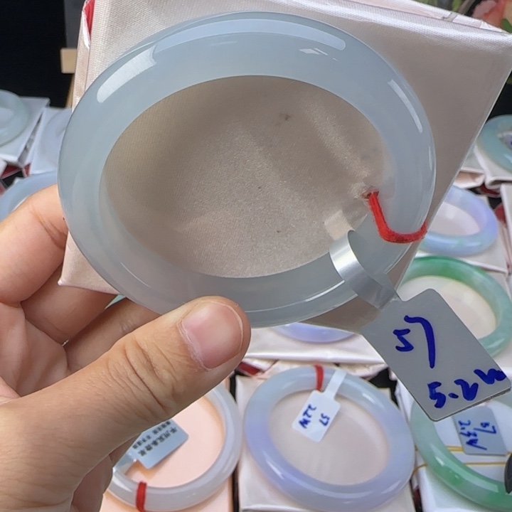 未镶嵌手镯翡翠翡翠手镯