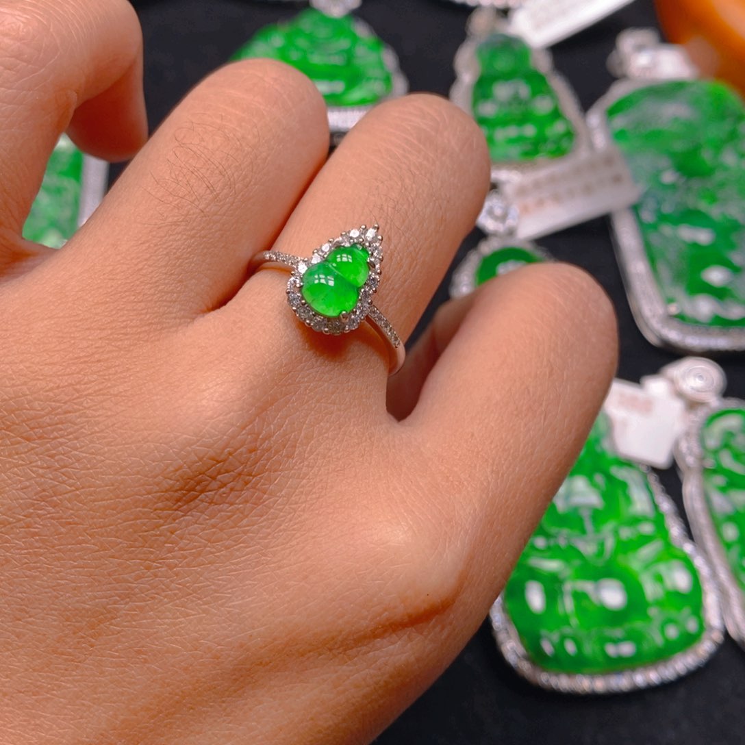 翡翠戒指银S925镶嵌8888888888