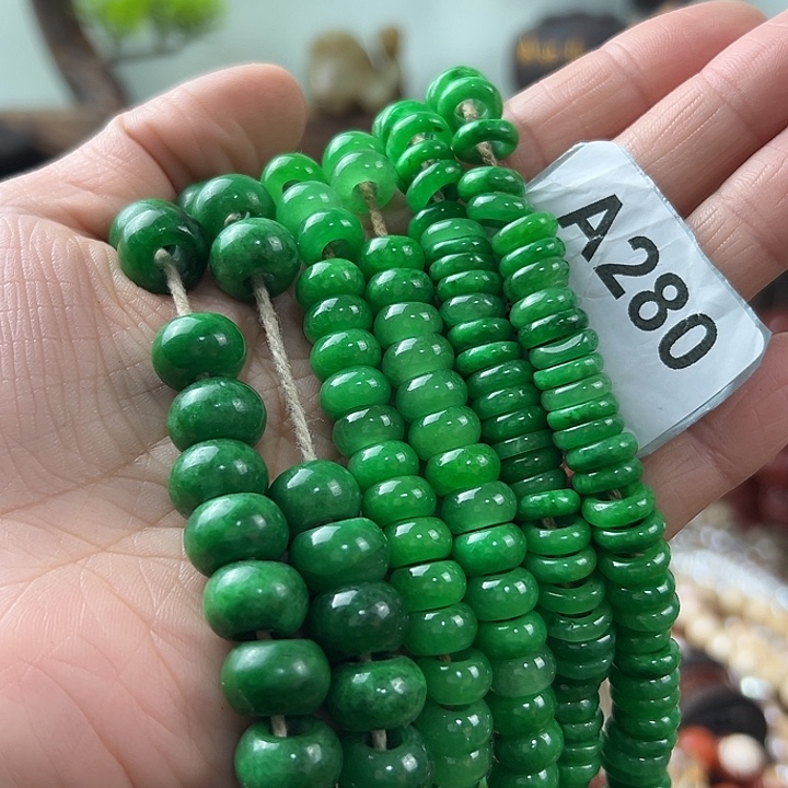 C***贝玛瑙/玉髓未镶嵌颈饰