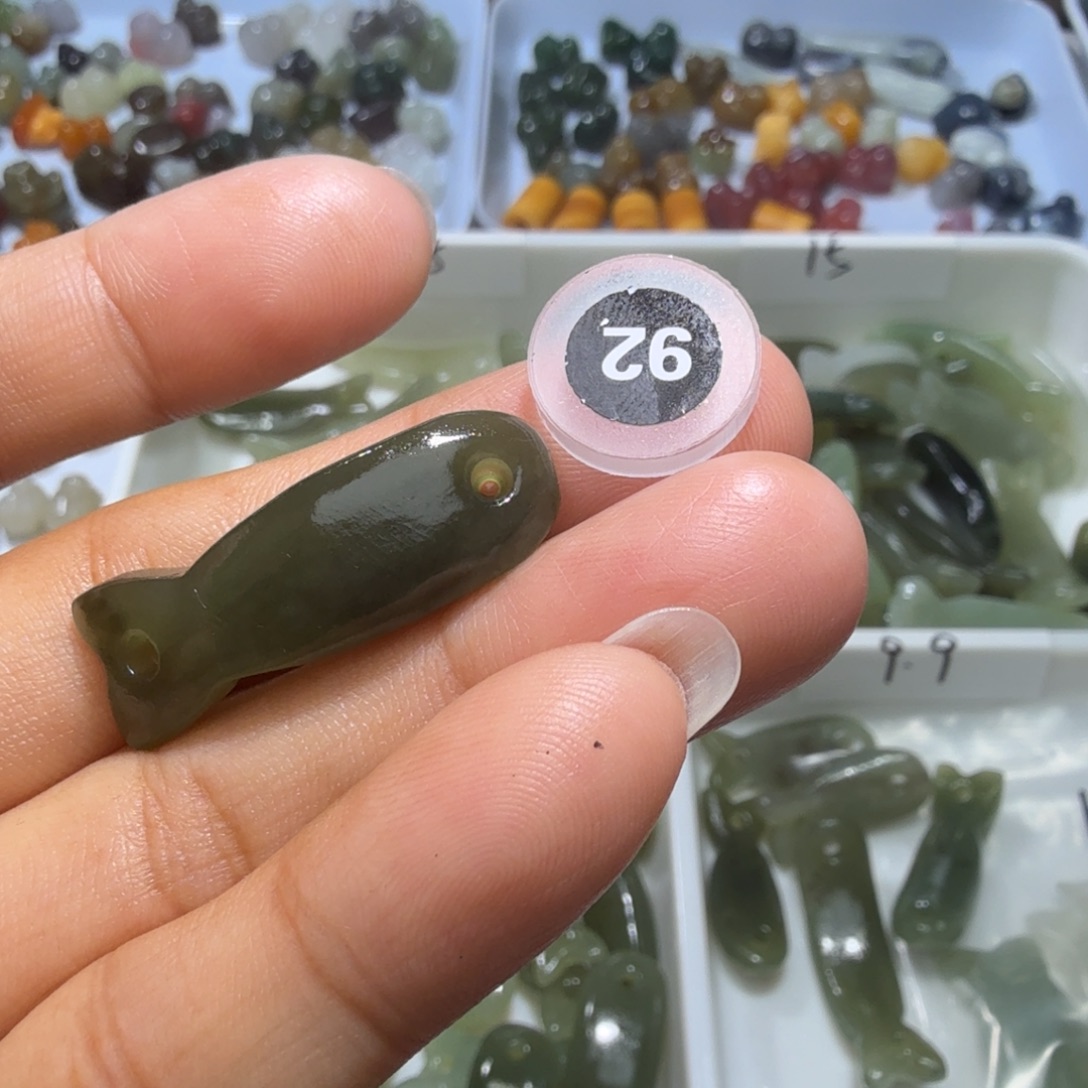 和田玉未镶嵌珠宝奇石