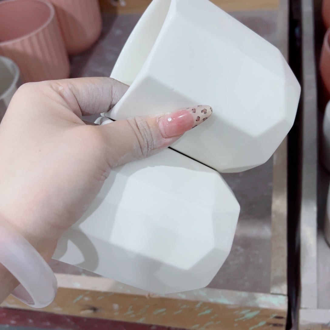 满10米包邮发货，默认打孔发货，不打孔联系客服备注。