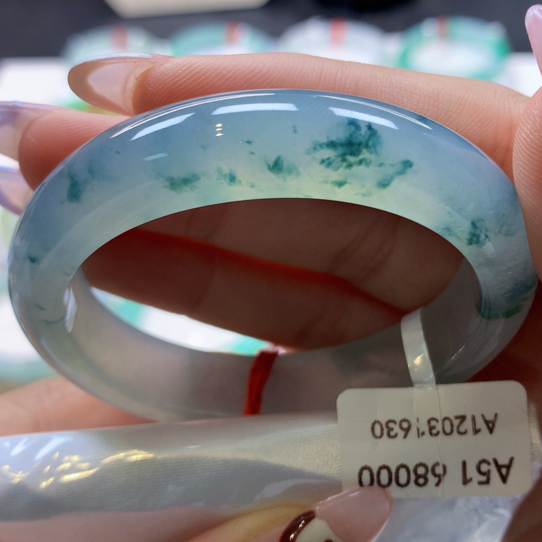 翡翠手镯未镶嵌（莫莫26）51贵妃2号