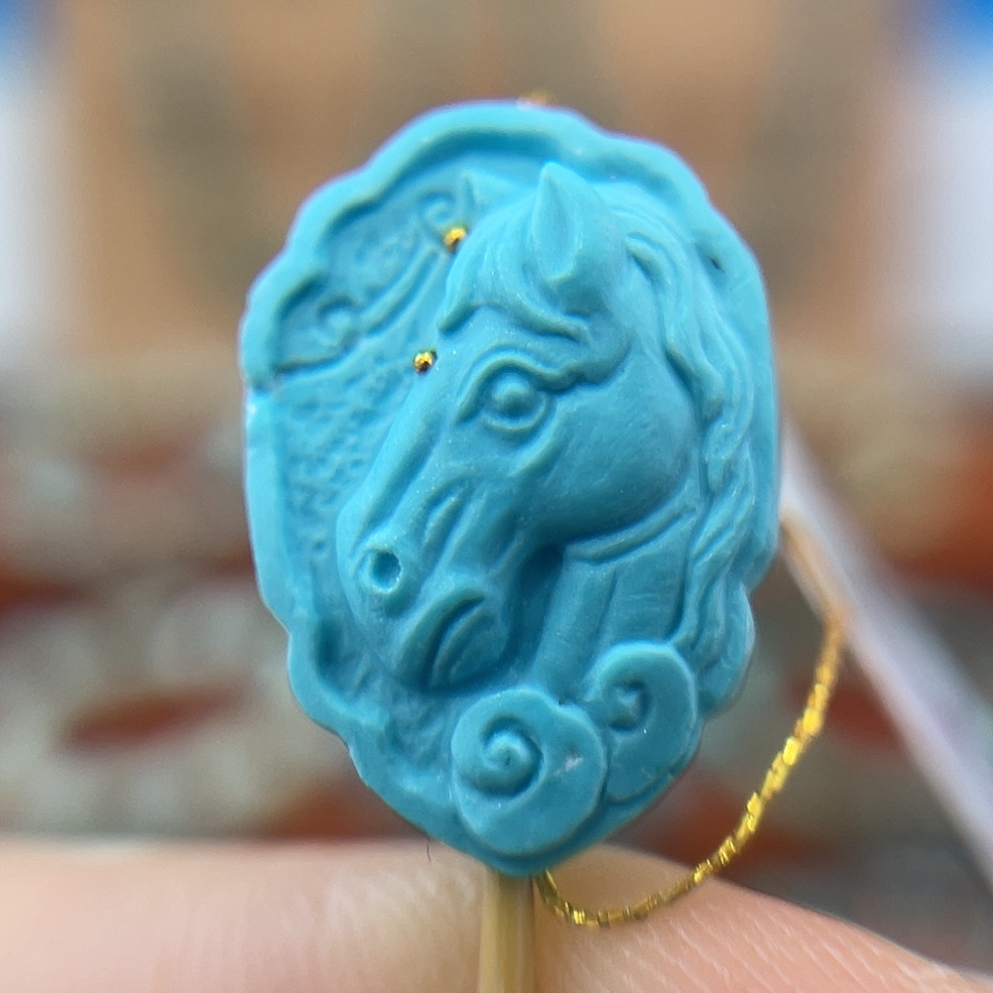 绿松石未镶嵌珠宝奇石