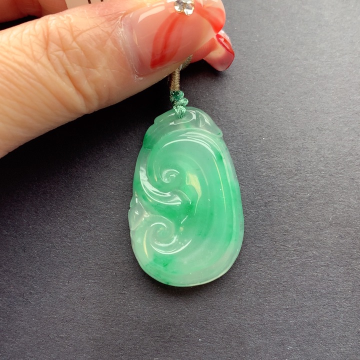 石英质玉颈饰未镶嵌