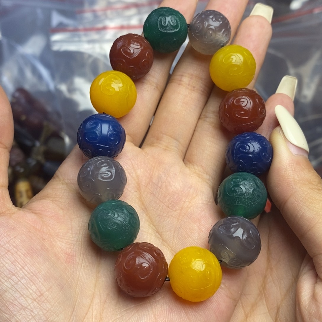 玛瑙/玉髓颈饰未镶嵌