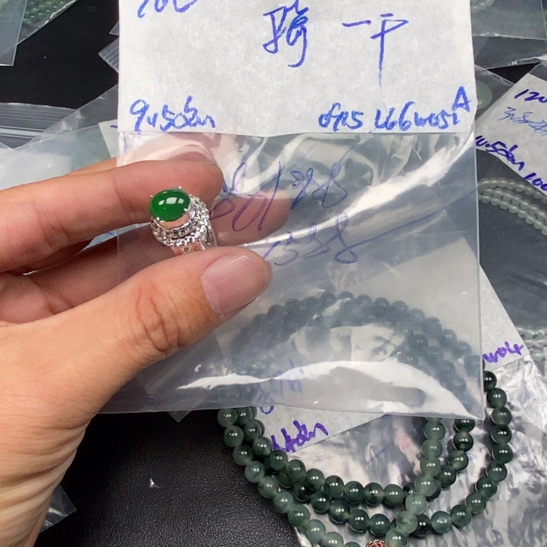 定制翡翠未镶嵌骑****干