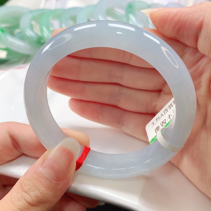 翡翠手镯未镶嵌5758圈