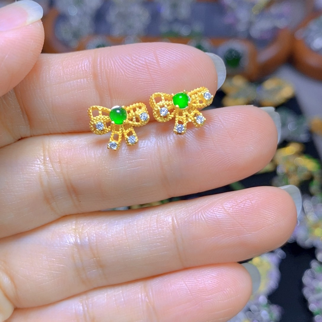 翡翠颈饰银S925镶嵌天然翡翠