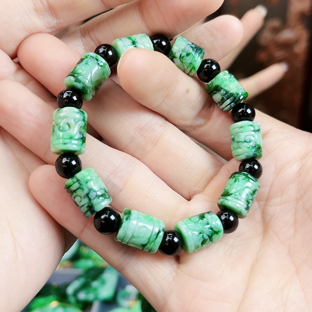 翡翠手链未镶嵌手链多样性