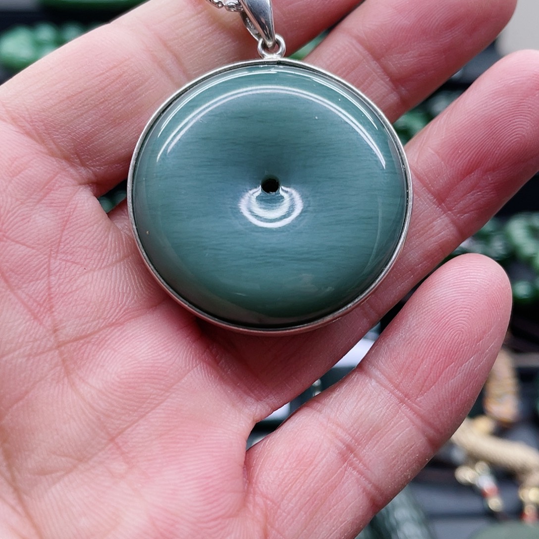 和田玉（碧玉）未镶嵌颈饰