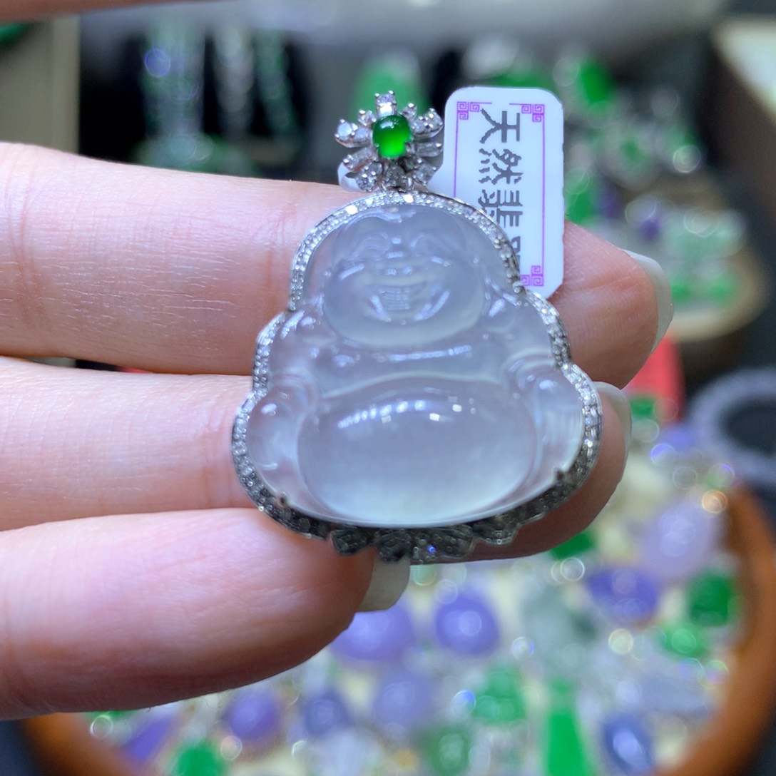 【闪购商品】翡翠颈饰18K金镶嵌翡翠吊坠项链