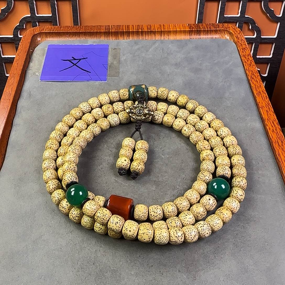 吊坠星月菩提脖挂