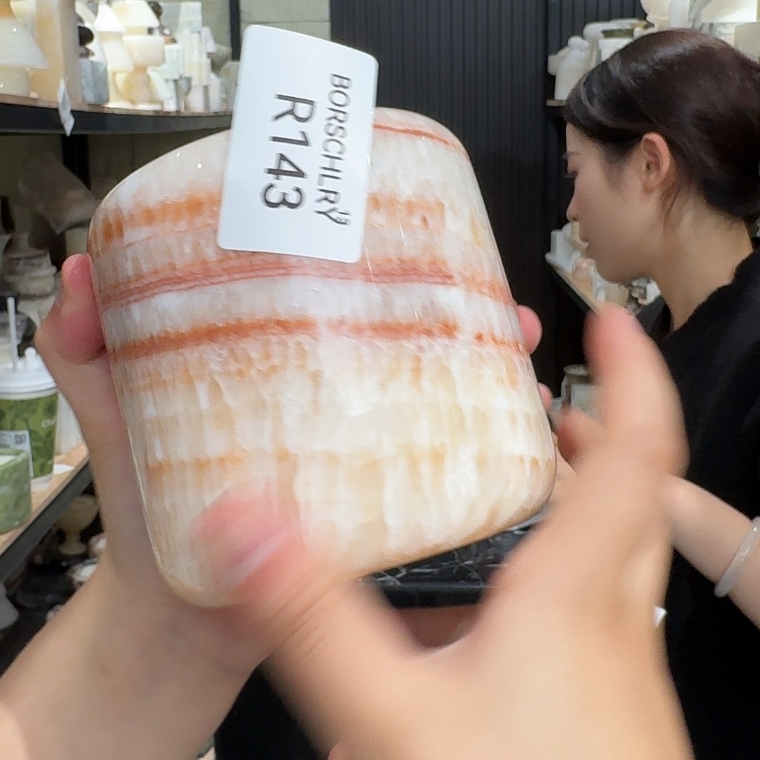 大理石R143。  钱。 