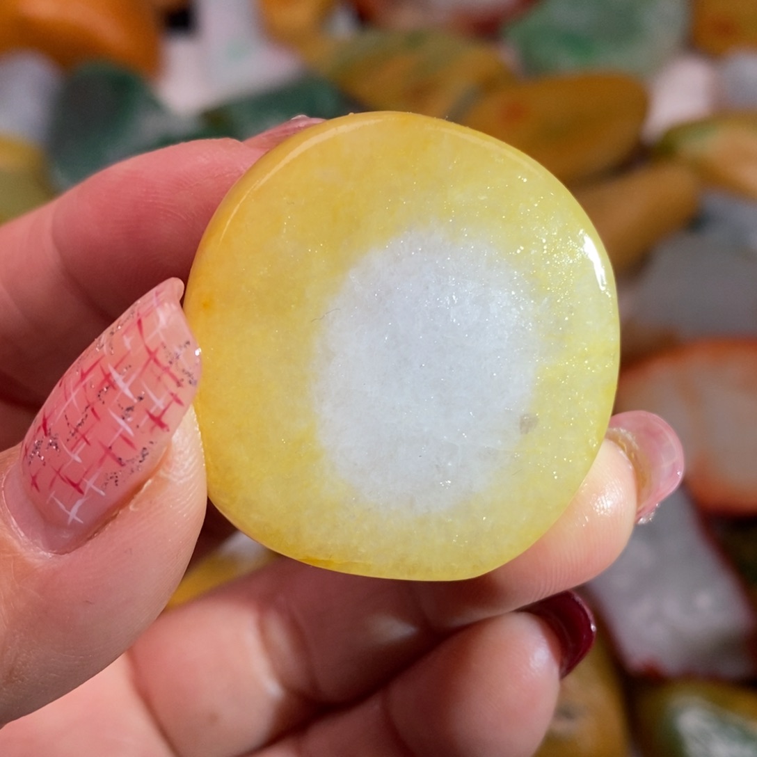 翡翠颈饰未镶嵌缅甸翡翠