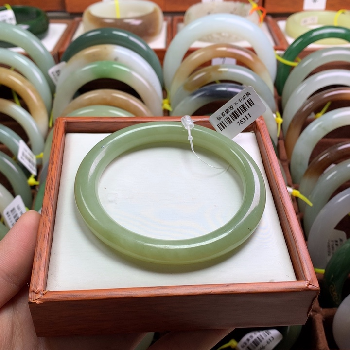 和田玉手镯未镶嵌60.3