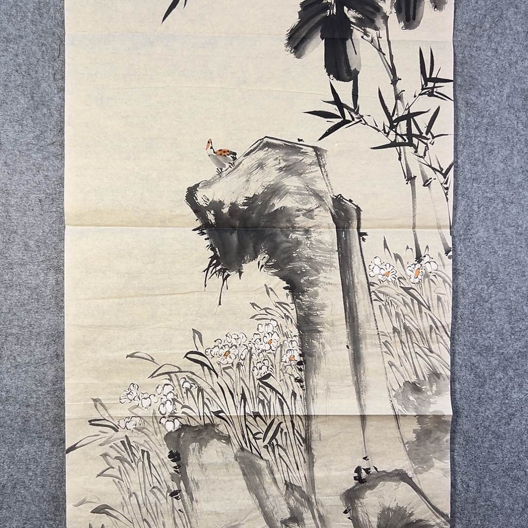 国画305 经济咯摸摸了咯哦