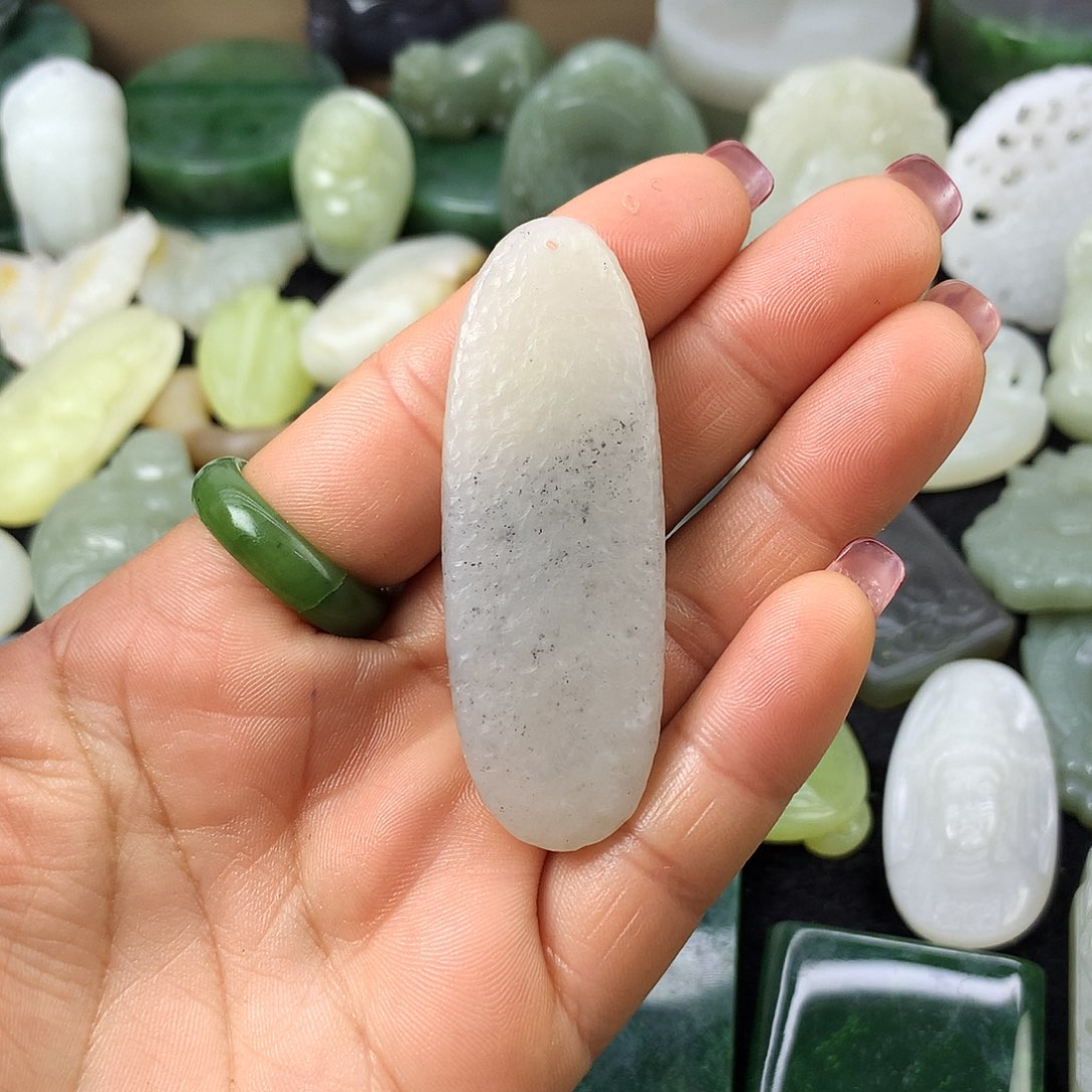 和田玉（糖玉）未镶嵌珠宝半成品