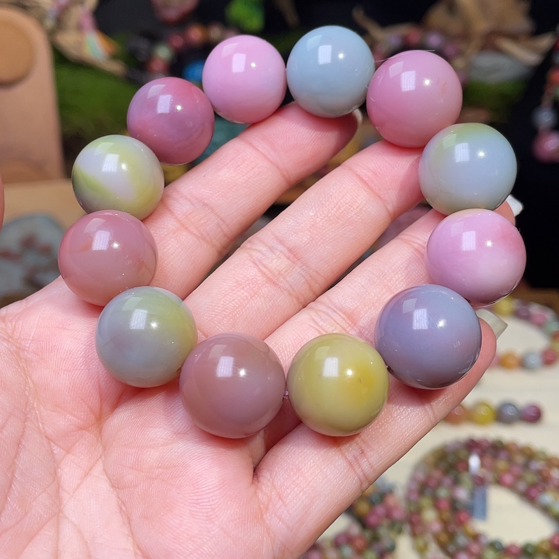 I***U玛瑙/玉髓未镶嵌珠宝半成品盐源玛瑙高品收藏光珠