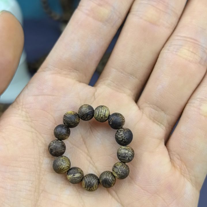 沉香碎屑沉香戒指