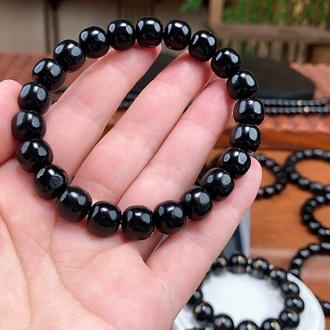 和田玉手串未镶嵌