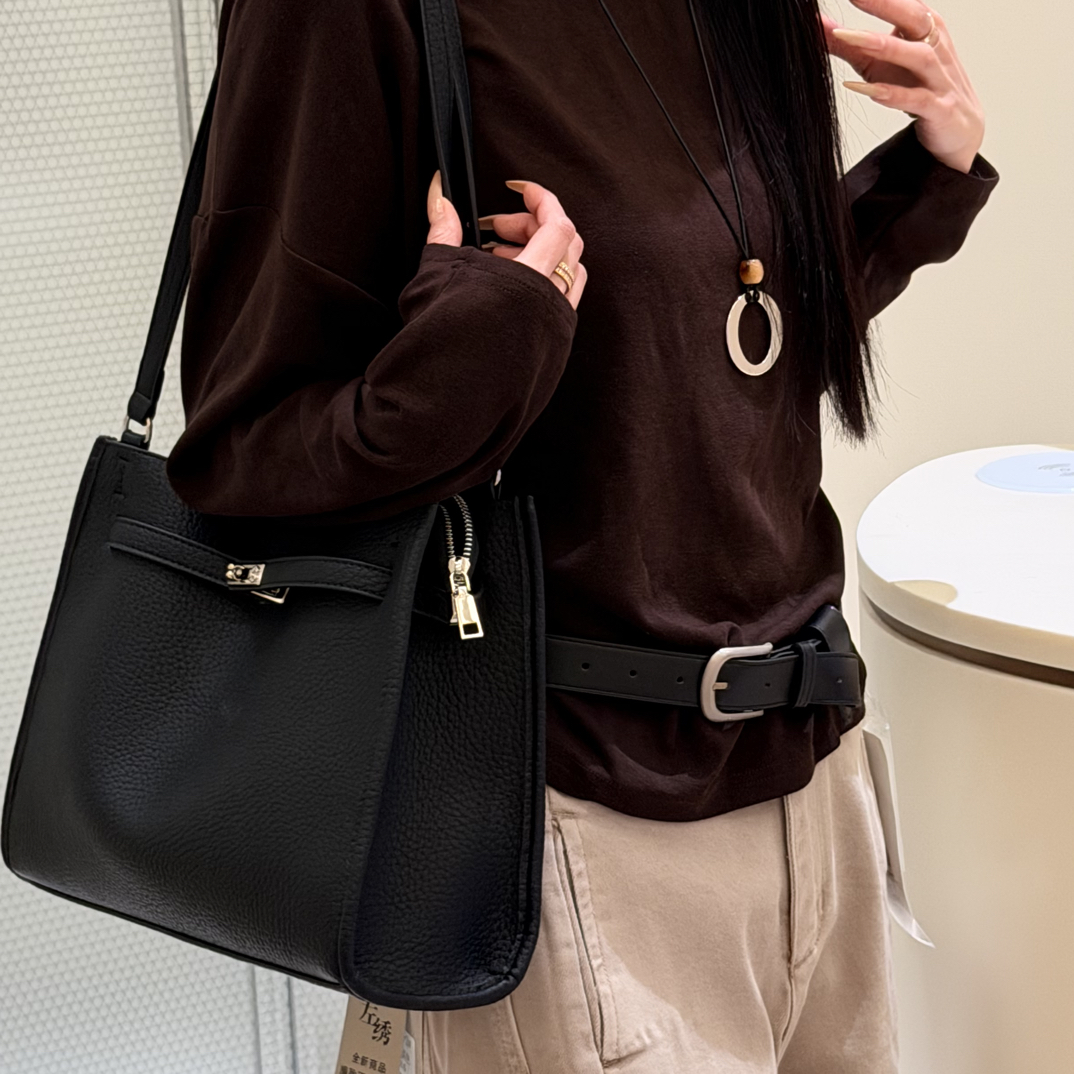 二美广州《复古小众质感凯丽1063-1》