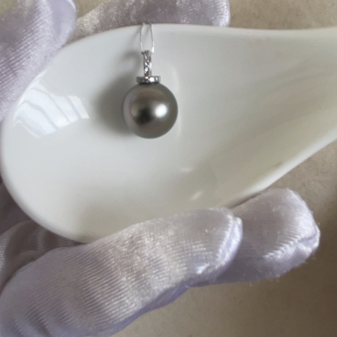 18K金镶嵌海水珍珠吊坠(不含链)11.9mm