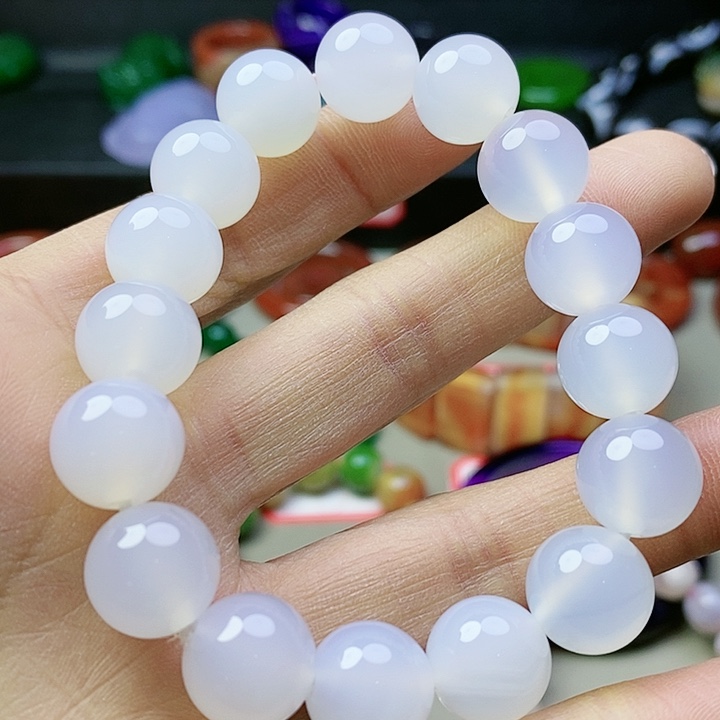 玛瑙/玉髓颈饰未镶嵌飞****?