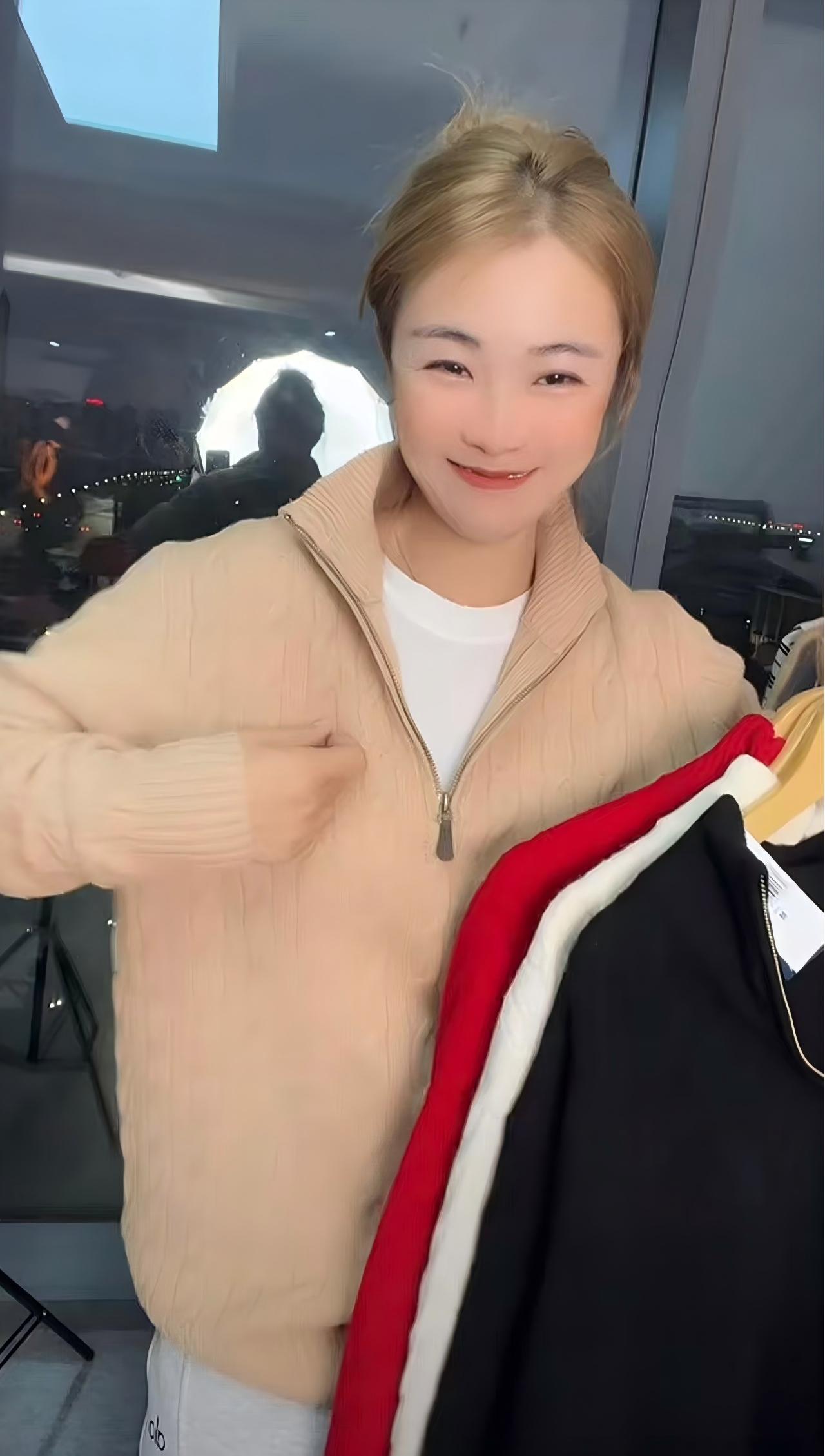 【阿蒙新款】绞花半拉链针织衫
